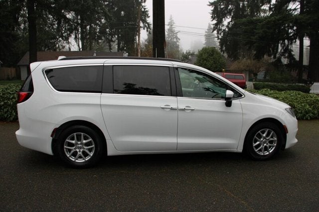 2020 Chrysler Voyager LXI