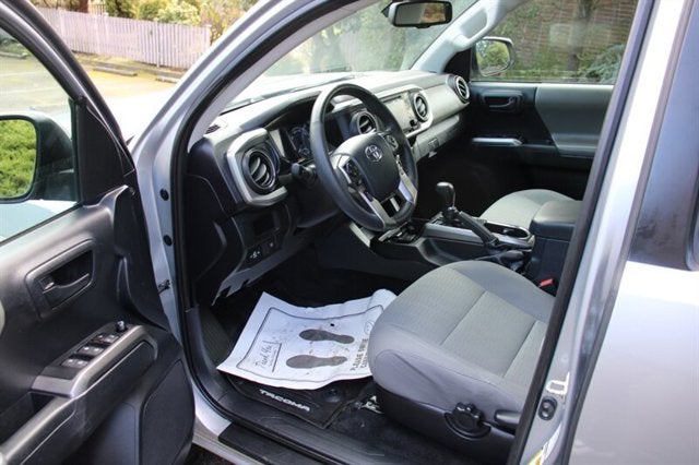 2019 Toyota Tacoma 4WD SR5 V6 ONE OWNER