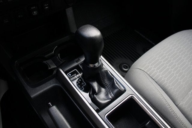 2019 Toyota Tacoma 4WD SR5 V6 ONE OWNER