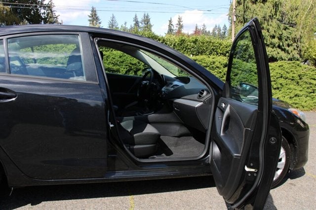 2013 Mazda Mazda3 i Sport