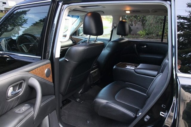 2016 INFINITI QX80 Base 1-owner