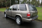 2001 Nissan Pathfinder LE