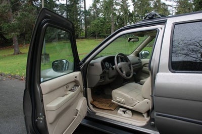 2001 Nissan Pathfinder LE