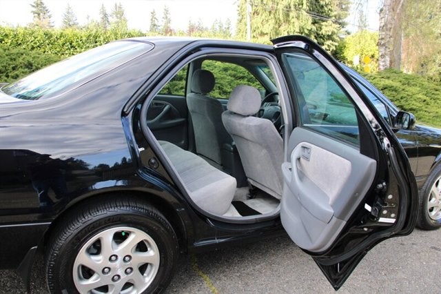 1999 Toyota Camry LE V6