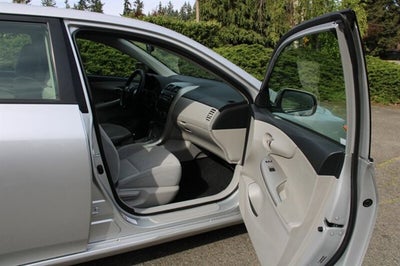 2011 Toyota Corolla LE