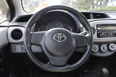 2012 Toyota Yaris 5-Door L1-owner